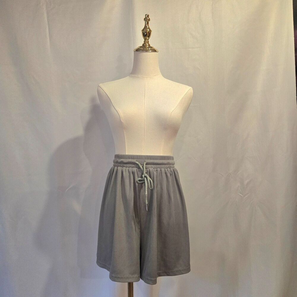 Gray Flowy Shorts w/tie